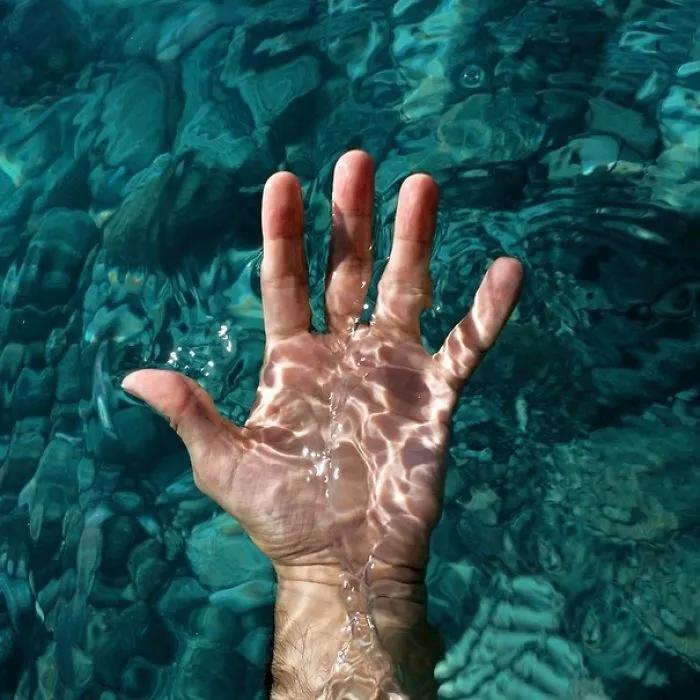 Artist Uses Everyday Objects To Create Powerful Arrangements In An Ode To Turquoise