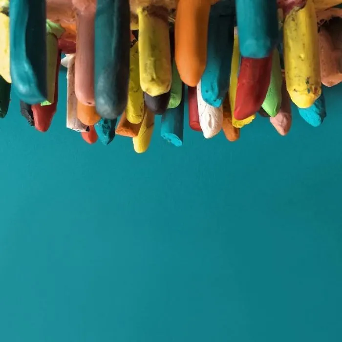 Artist Uses Everyday Objects To Create Powerful Arrangements In An Ode To Turquoise