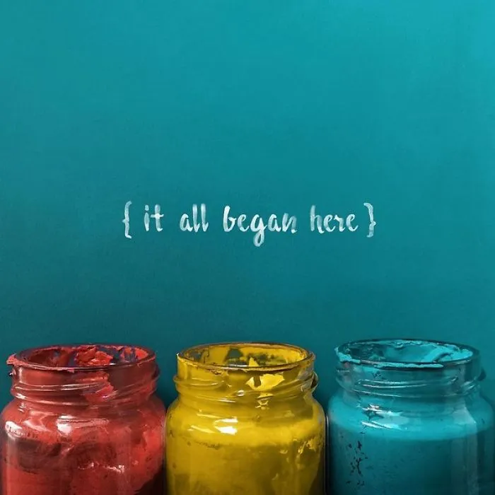 Artist Uses Everyday Objects To Create Powerful Arrangements In An Ode To Turquoise