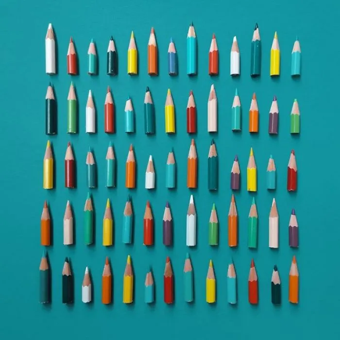 Artist Uses Everyday Objects To Create Powerful Arrangements In An Ode To Turquoise