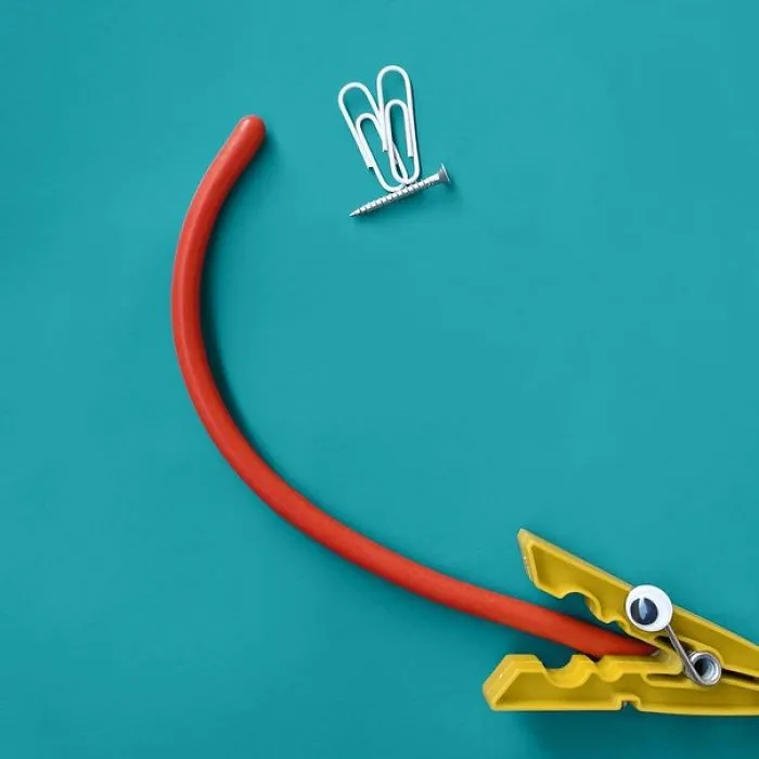 Artist Uses Everyday Objects To Create Powerful Arrangements In An Ode To Turquoise