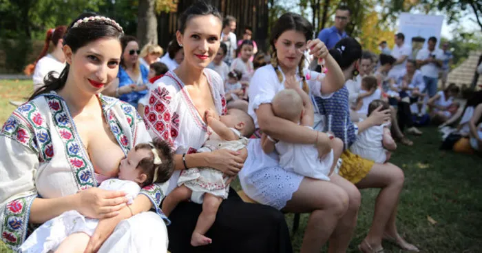Over 100 Women Started Breastfeeding In Public At A Romanian Museum