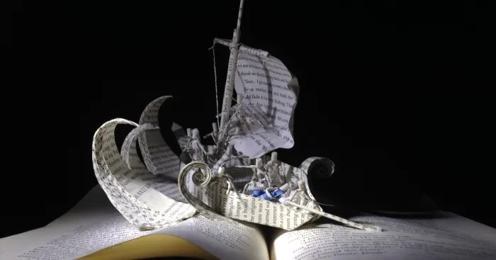 I Recreate Bible Scene Paintings Out Of Old Donated Books