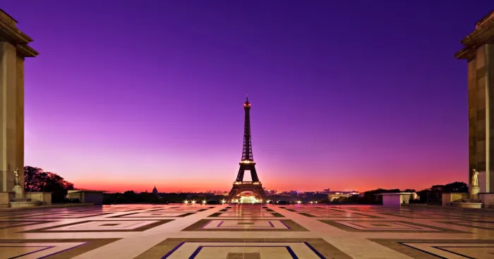 My Morning Taking Photographs And Dodging Drunks At The Eiffel Tower