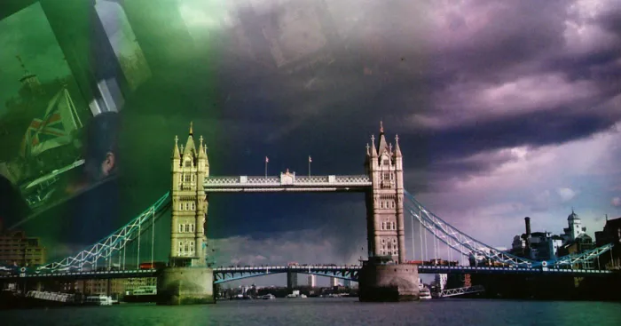 I Soaked My Film In Washing-Up Liquid To Photograph London With A New Perspective