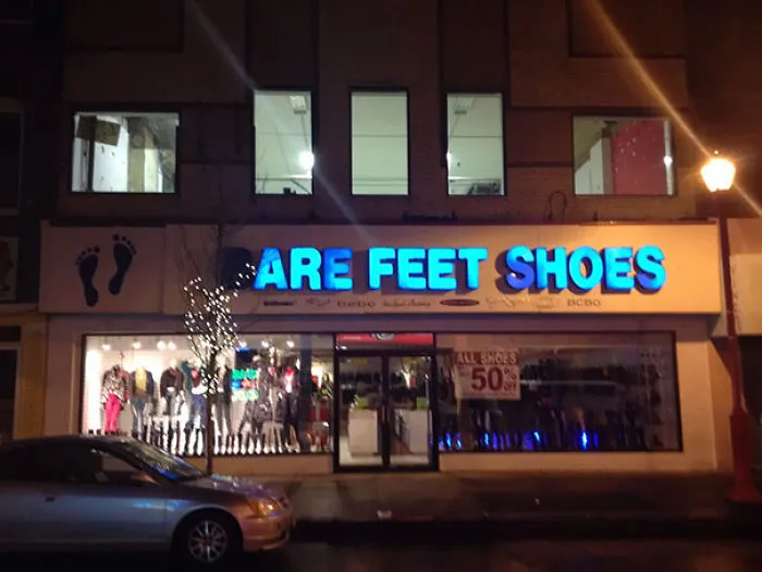 Bare Feet Shoes