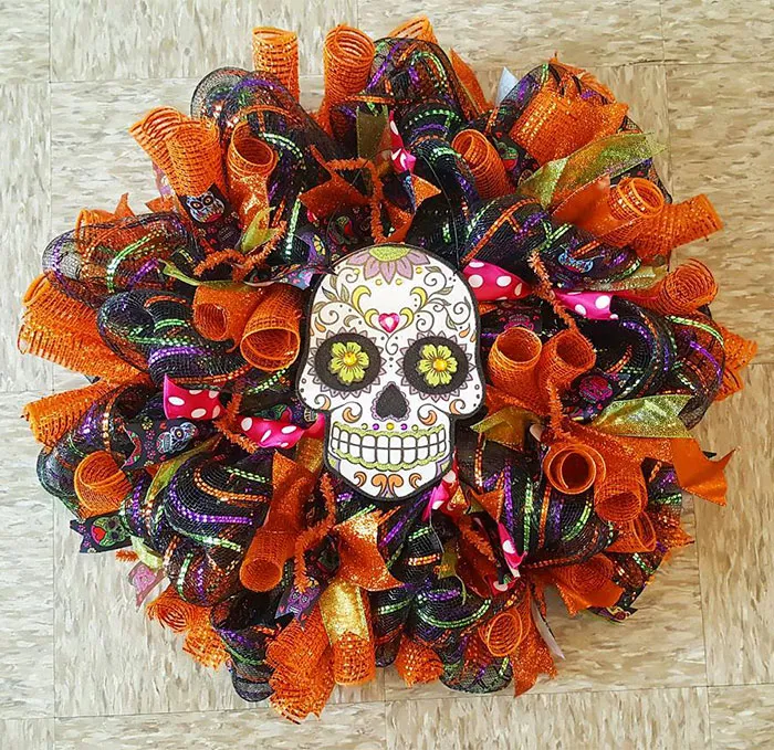 Halloween Wreaths Are A Thing Now, And They're Creepily Awesome