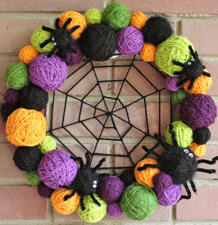 Halloween Wreaths Are A Thing Now, And They're Creepily Awesome