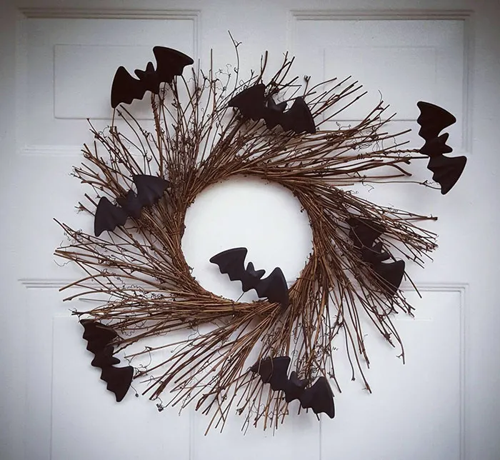 Halloween Wreaths Are A Thing Now, And They're Creepily Awesome