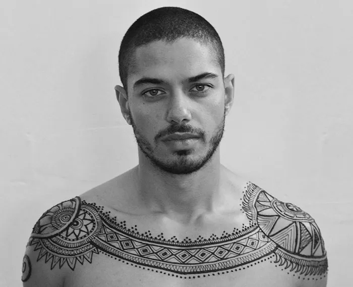 'Menna' Trend Sees Men Wearing Intricate Henna Tattoos
