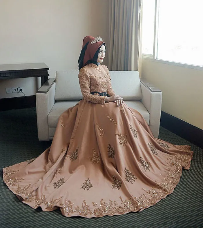 58 Brides Wearing Hijabs On Their Big Day Look Absolutely Stunning