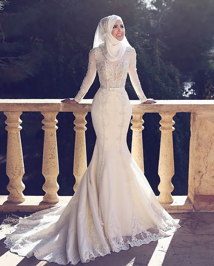 58 Brides Wearing Hijabs On Their Big Day Look Absolutely Stunning