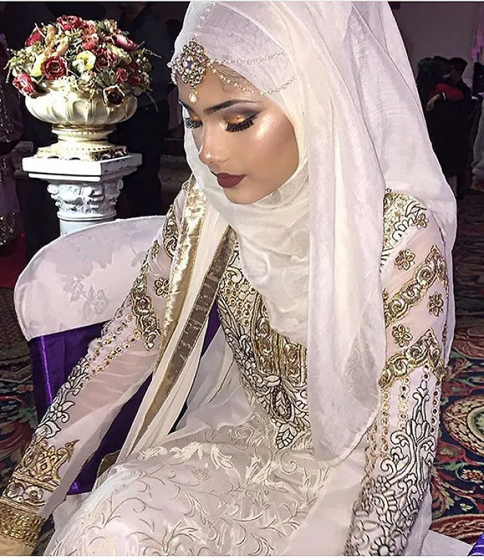 58 Brides Wearing Hijabs On Their Big Day Look Absolutely Stunning