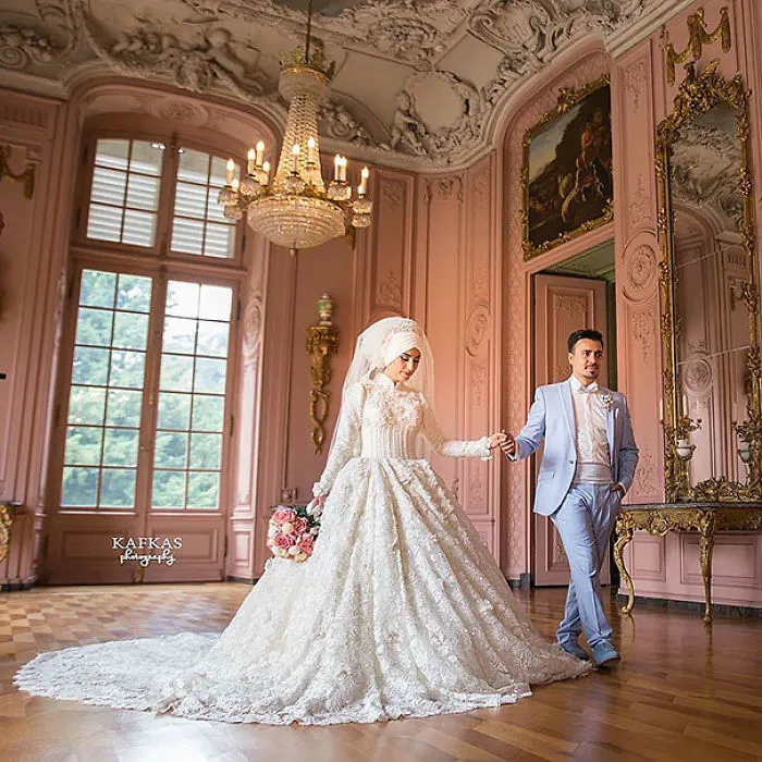 58 Brides Wearing Hijabs On Their Big Day Look Absolutely Stunning