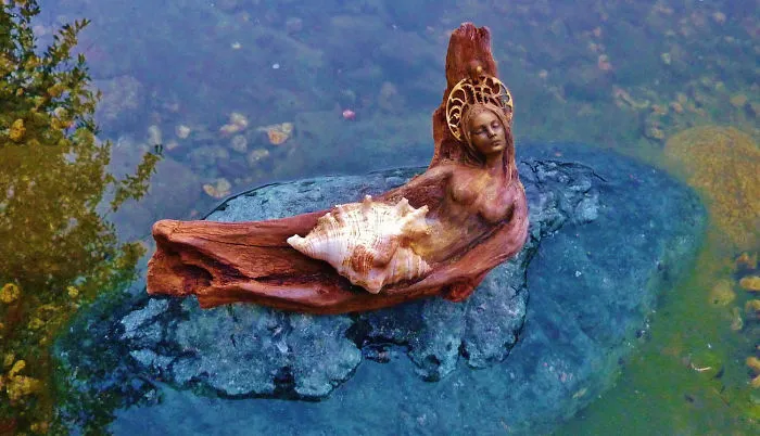162 Stunning Driftwood Sculptures By Debra Bernier Tell The Forgotten Stories Of The Ocean