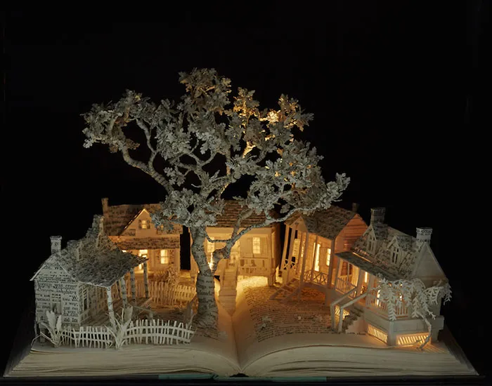 Old Books Turned Into Fairytale Sculptures By Su Blackwell
