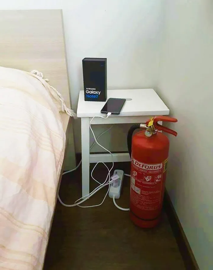 66 Of The Funniest Reactions To The Exploding Samsung Note 7