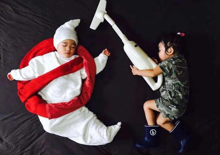 Sleeping Twins Have No Idea They Go On Epic Adventures When They Sleep