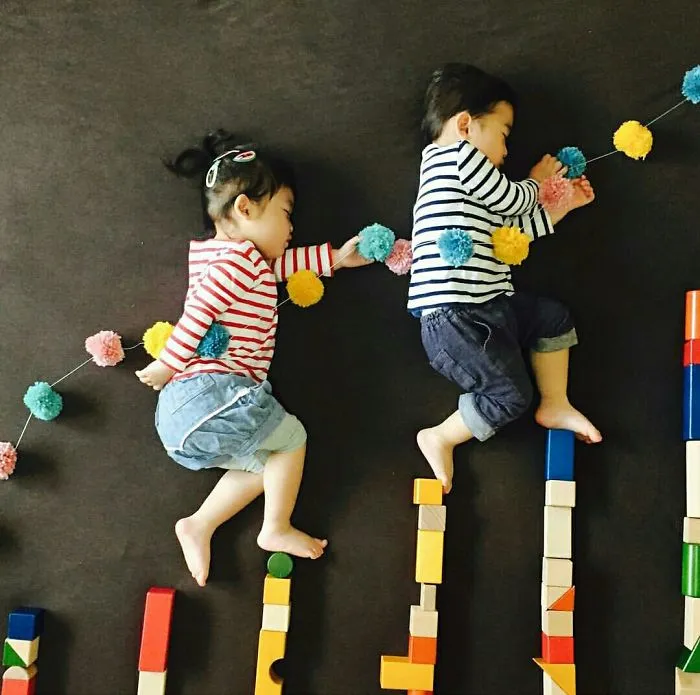 Sleeping Twins Have No Idea They Go On Epic Adventures When They Sleep