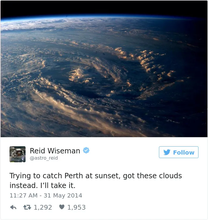 Astronaut's Tweets From Space Show That It's The Best Job In The World (119 Pics)