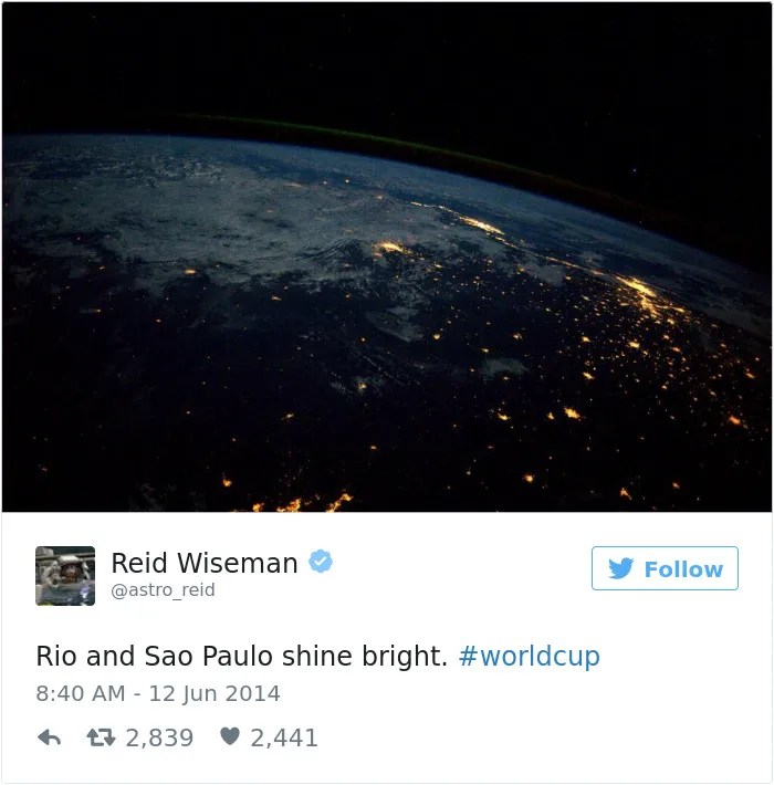Astronaut's Tweets From Space Show That It's The Best Job In The World (119 Pics)
