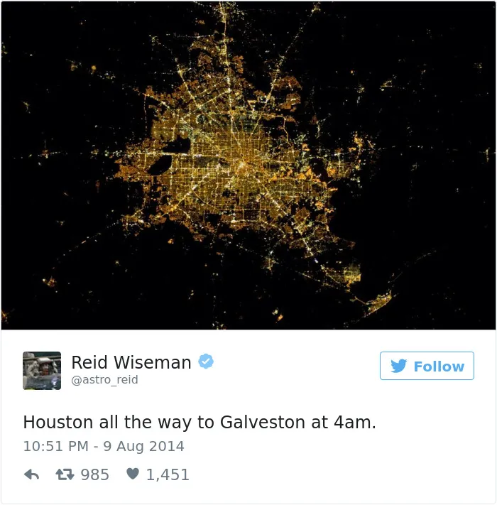 Astronaut's Tweets From Space Show That It's The Best Job In The World (119 Pics)
