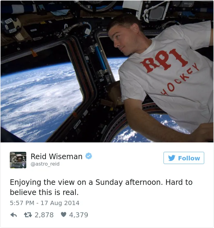 Astronaut's Tweets From Space Show That It's The Best Job In The World (119 Pics)