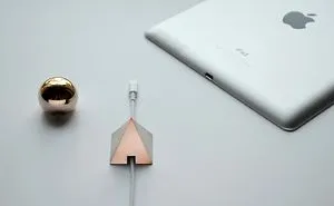 Shapes - Metal Cable Holder
