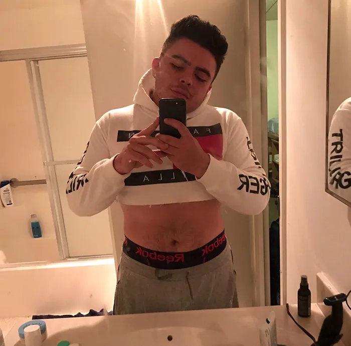 Men Are Fighting Back Against Girlfriends Stealing Their Hoodies