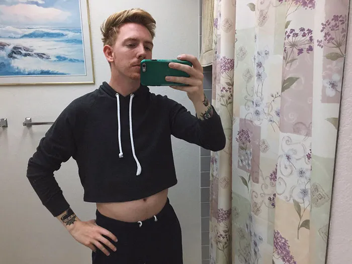Men Are Fighting Back Against Girlfriends Stealing Their Hoodies