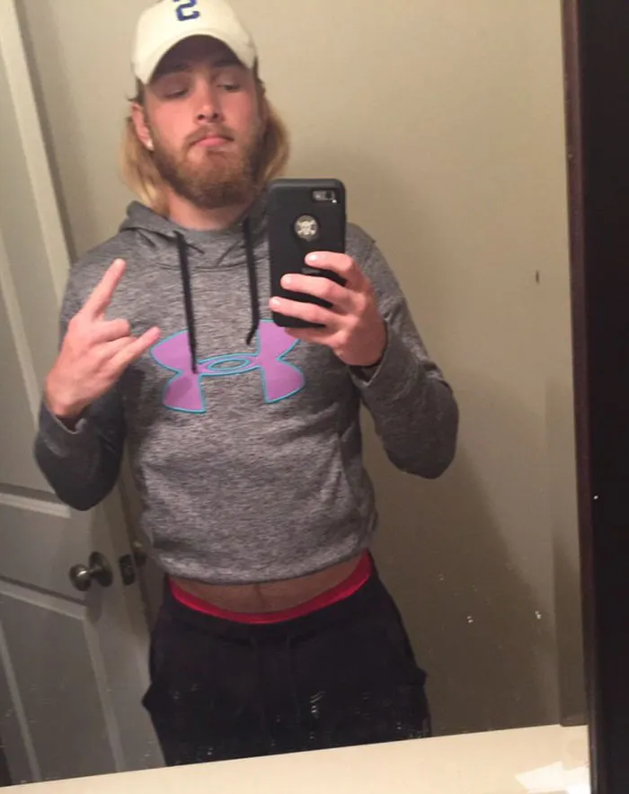Men Are Fighting Back Against Girlfriends Stealing Their Hoodies