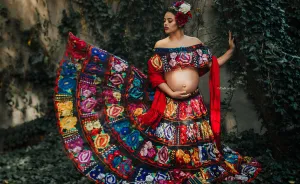 Maternity Pictures Inspired By Authenticity And Culture Of Mexican Folklore