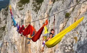 We Created An 80-Meter-Long Hammock Caravan 200m Above The Canyon