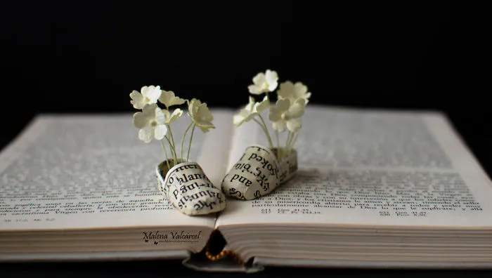 I Upcycle Old Books By Turning Them Into Magical Sculptures