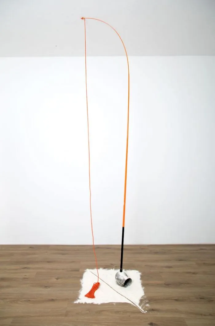 Pillars Of Home: I Balance Household Objects Into Floor-To-Ceiling Sculptures (Part 2)