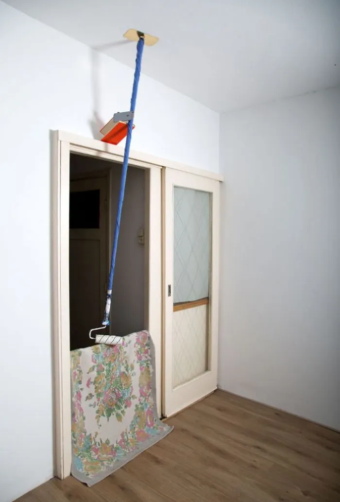 Pillars Of Home: I Balance Household Objects Into Floor-To-Ceiling Sculptures (Part 2)