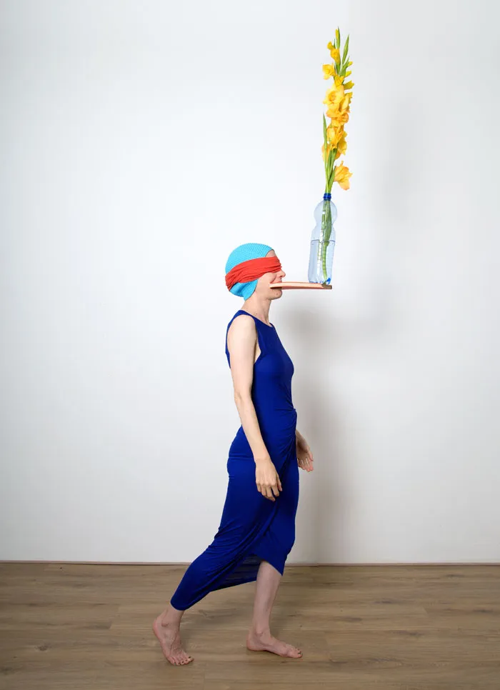 Pillars Of Home: I Balance Household Objects Into Floor-To-Ceiling Sculptures (Part 2)