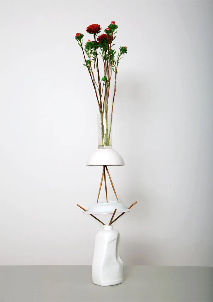 Pillars Of Home: I Balance Household Objects Into Floor-To-Ceiling Sculptures (Part 2)