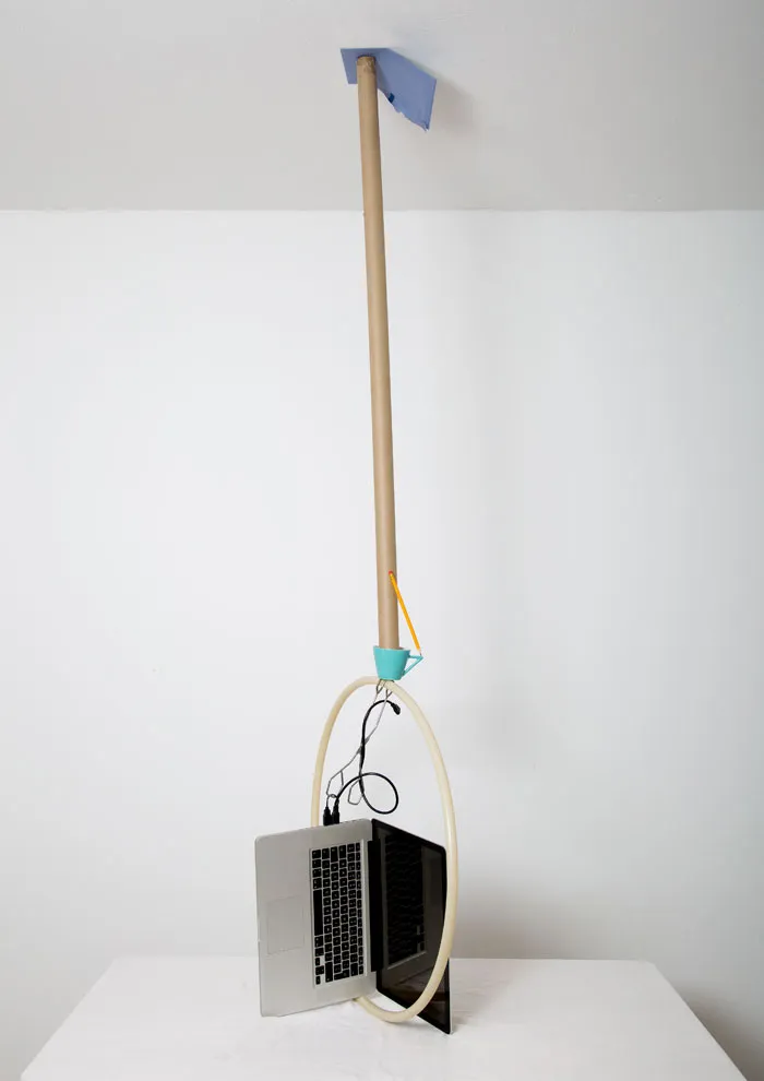 Pillars Of Home: I Balance Household Objects Into Floor-To-Ceiling Sculptures (Part 2)