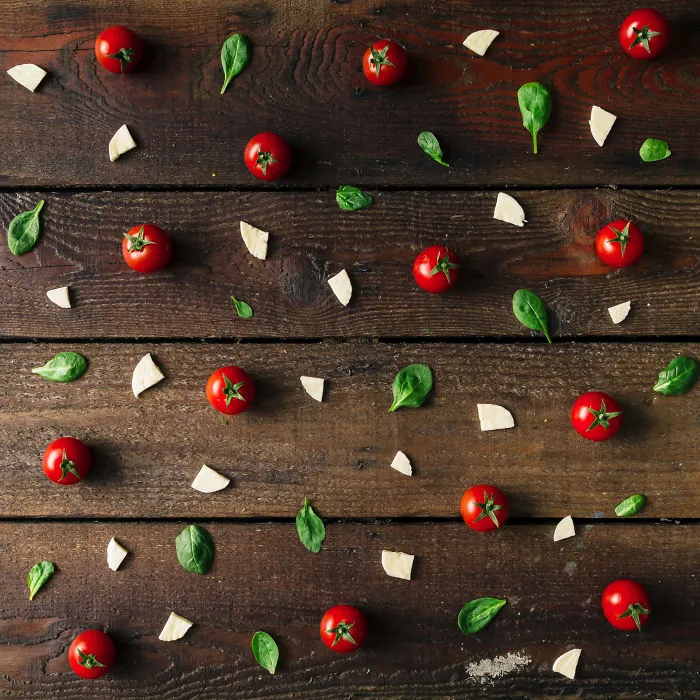 This Photographer Turns Flowers And Leaves Into Art