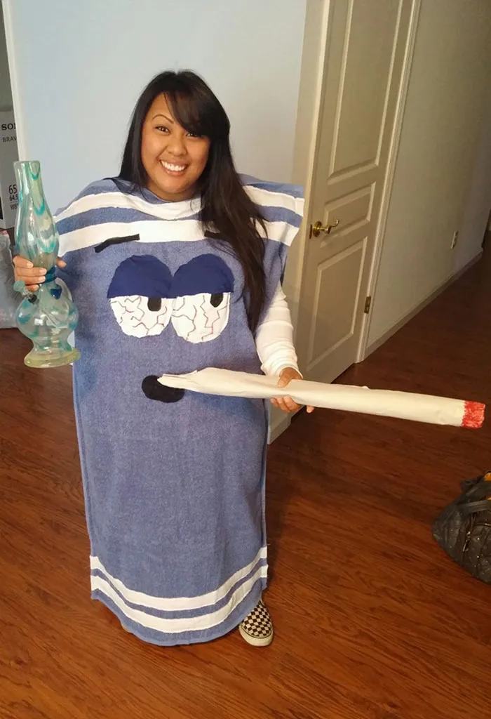 Woman dressed up as Towelie from South Park for creative Halloween costume ideas