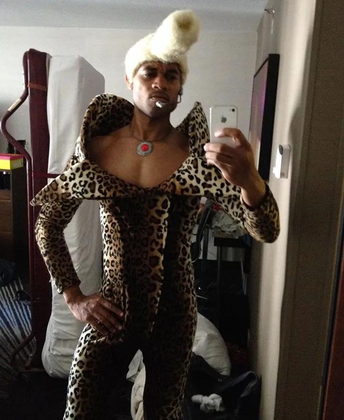 Man dressed as Ruby Rhod from The Fifth Element for creative Halloween costume ideas