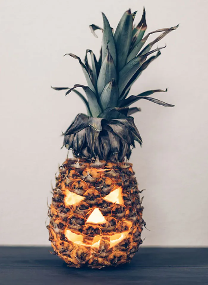 People Are Carving Pineapples For This Halloween, And They Look Pretty Awesome