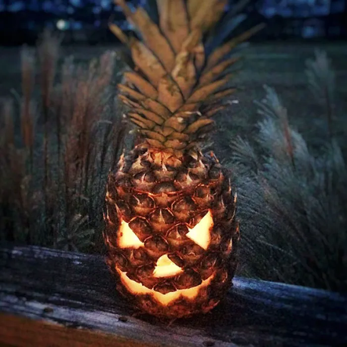 People Are Carving Pineapples For This Halloween, And They Look Pretty Awesome