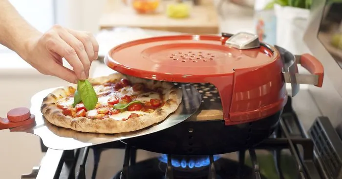 This Personal Pizza Oven Will Let You Cook Pizza In 6 Minutes And It Will Taste As Good As In Pizzeria