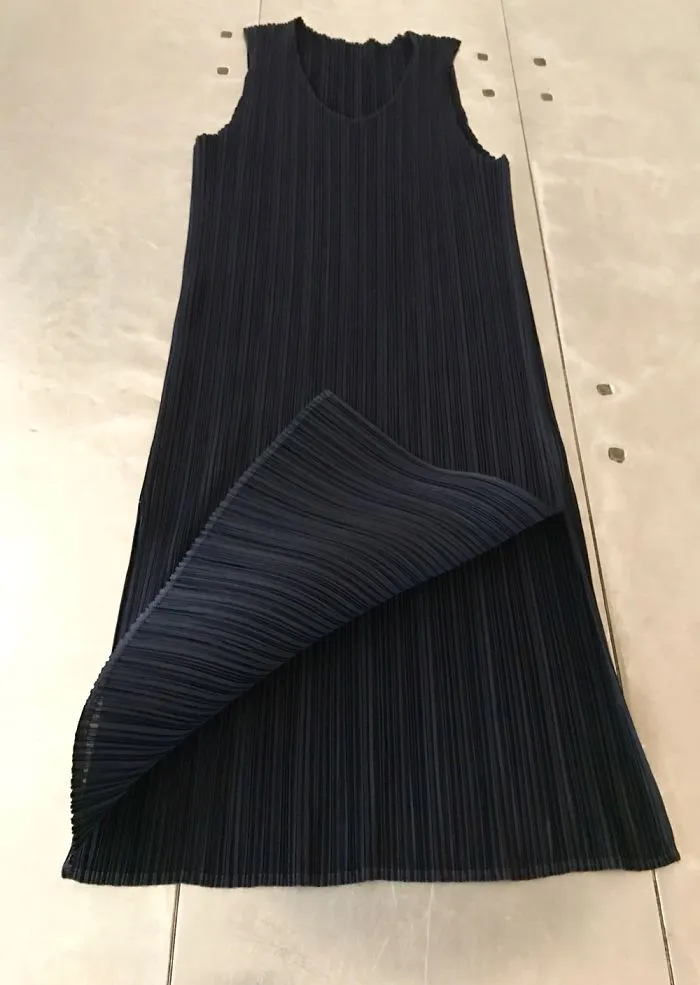 Issey Miyake Pleats Please  Dress Tunic  Authentic Vintage  Sleeveless Geometric  Design Dark Blue  Dress Issey Miyake  Statement Dress 3