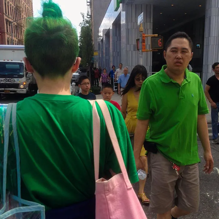 191 Perfectly Timed Street Photography Shots That Show Timing Is Everything