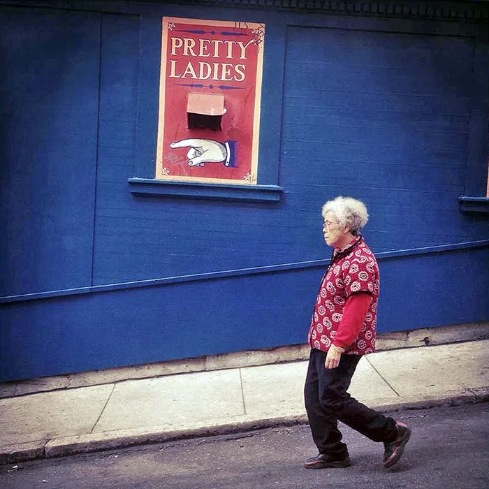 191 Perfectly Timed Street Photography Shots That Show Timing Is Everything