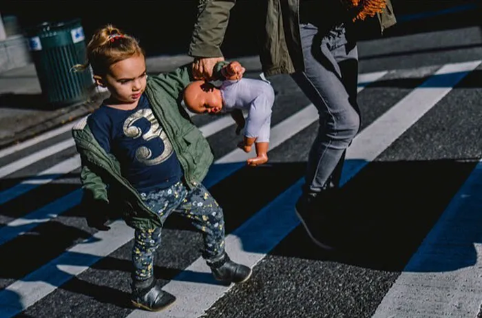 191 Perfectly Timed Street Photography Shots That Show Timing Is Everything