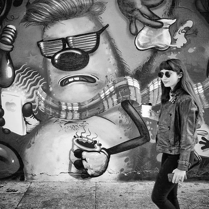 191 Perfectly Timed Street Photography Shots That Show Timing Is Everything
